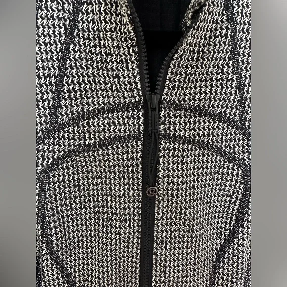 Lululemon define zip up jacket Sz 2 - Picture 3 of 8